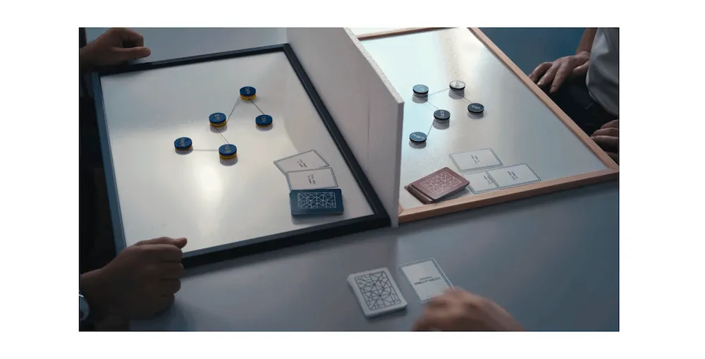 Battlegraphs network analysis game