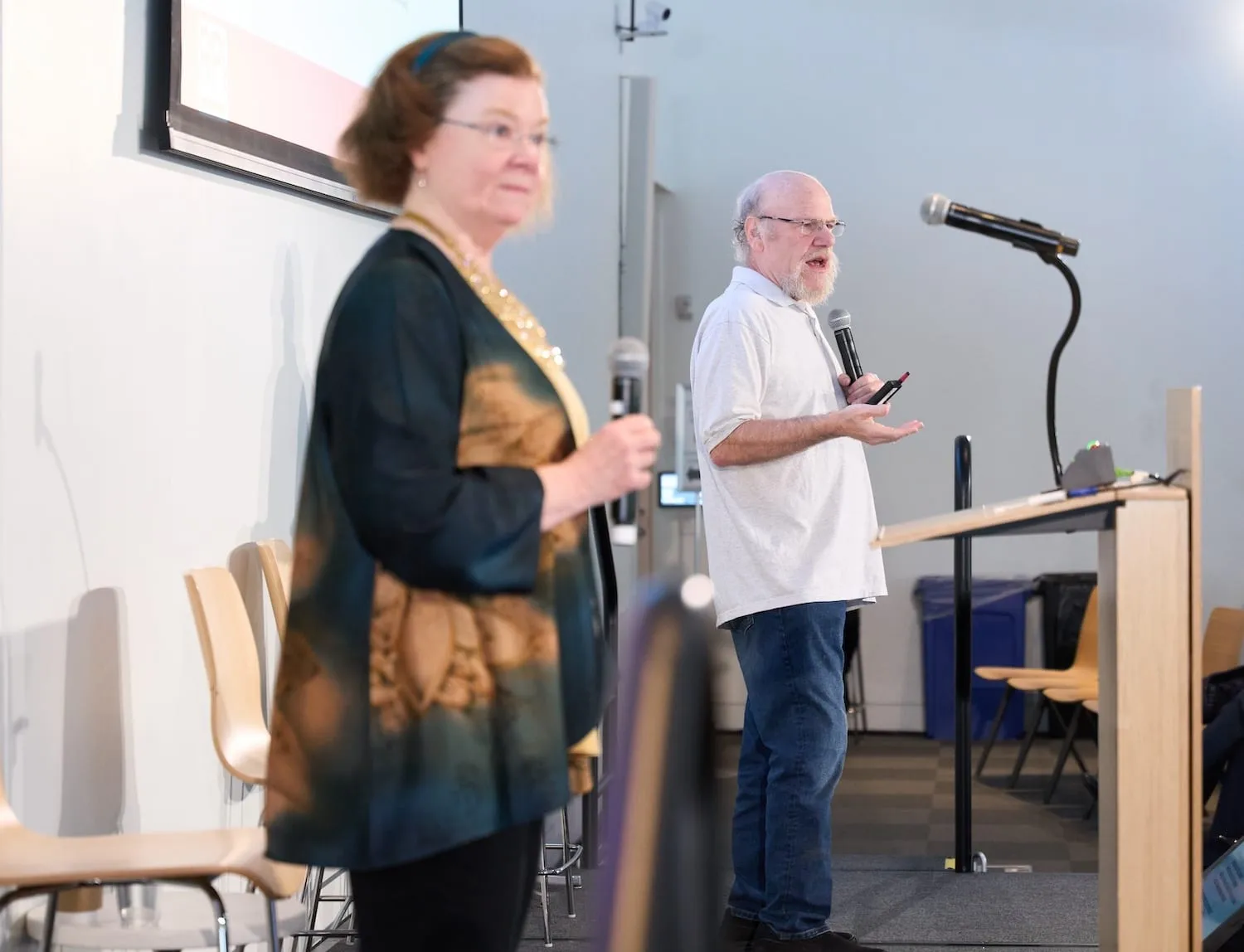 Deborah McGuinness & Jim Hendler presenting on semantics and ontologies