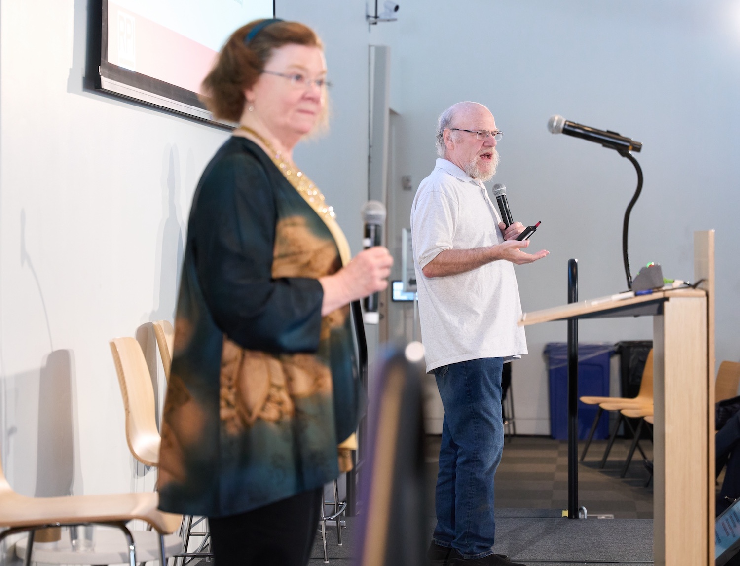 Deborah McGuinness & Jim Hendler presenting on semantics and ontologies